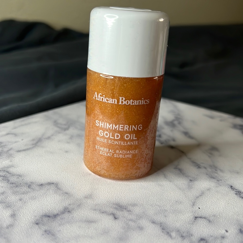 NWT! African Botanics shimmering gold oil